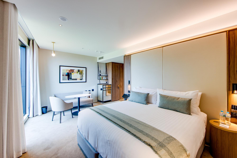 Bedroom 25