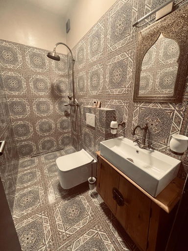 Bathroom 2, OROOM India - Role Play For Couples in BRNO, Brno