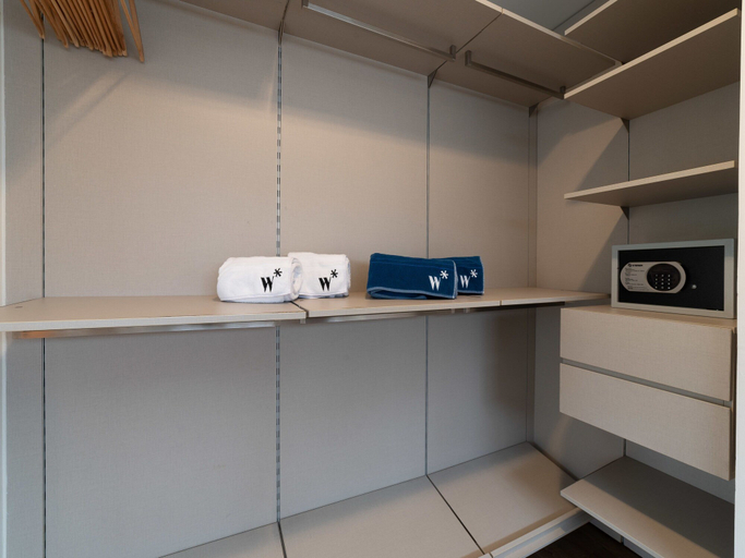 Room 5, w Captivating 1BR in El Poblado, Medellín