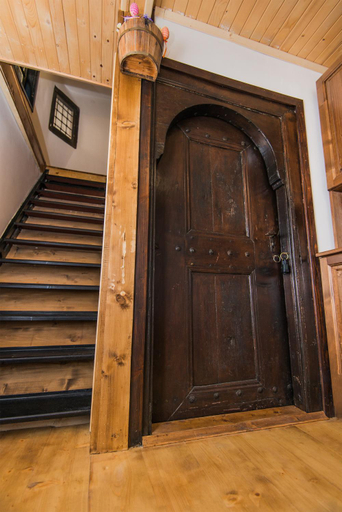 Others 2, The Lion's Residence, Veliko Tarnovo