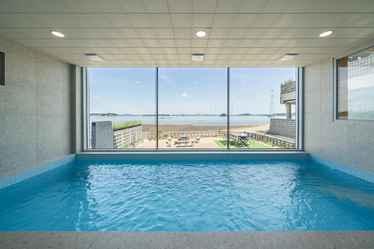 Others 2, Line Pool Villa, Ongjin