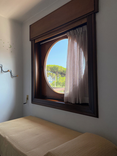Bedroom 3, Hotel Astoria, Teramo