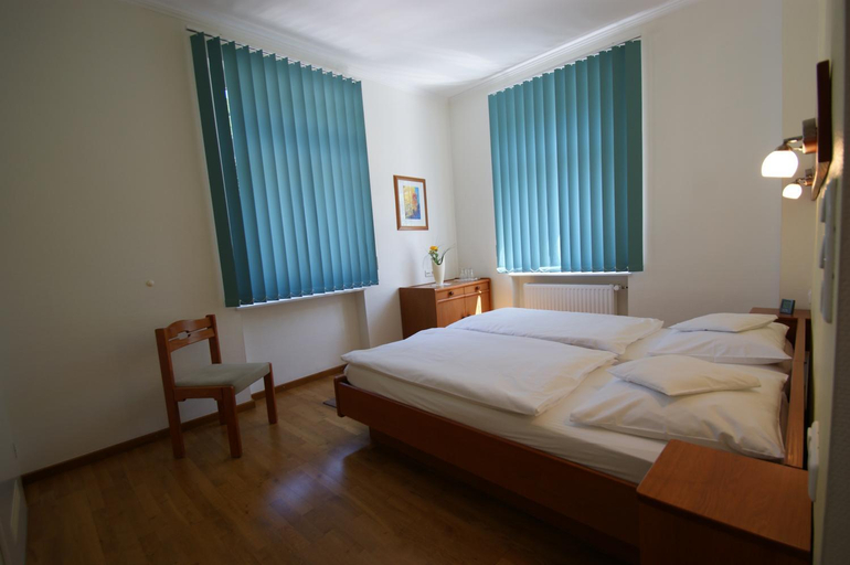 Bedroom 12