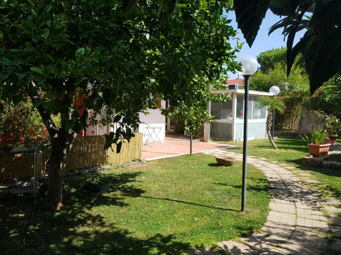 Others 3, B&B Albaluna, Bari