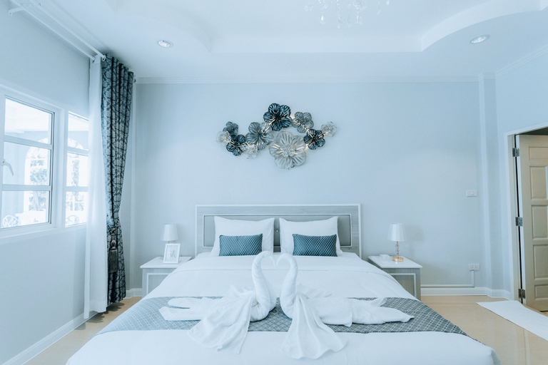 Bedroom 12