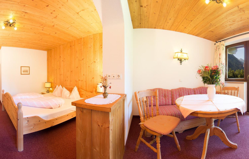 Bedroom, Hotel Rosengarten, Innsbruck Land
