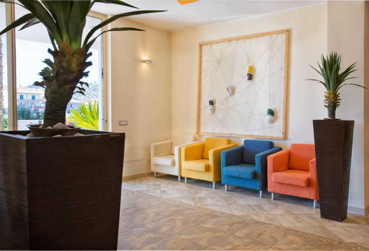 Public Area 3, Residence il Girasole 1, Teramo