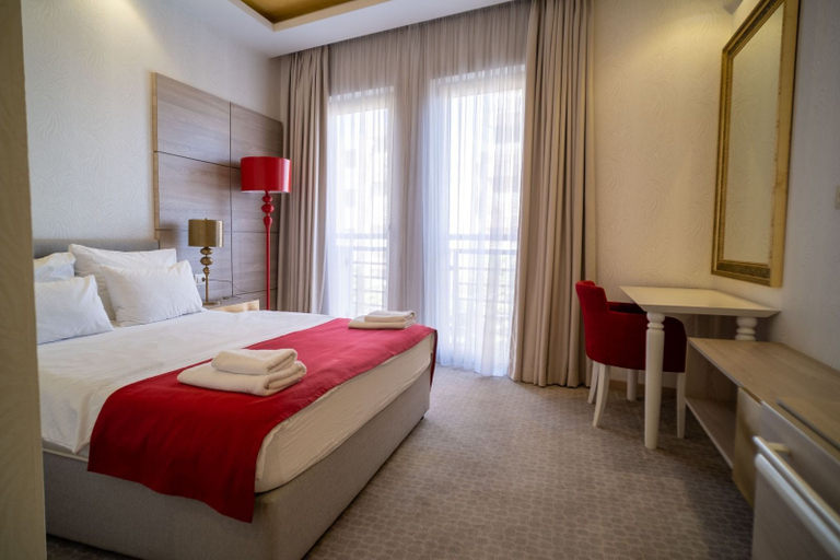 Bedroom 3, Hotel Atina