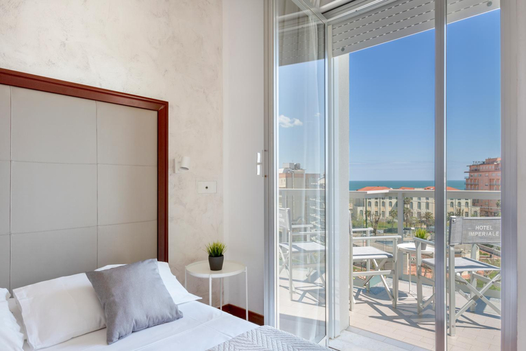 Bedroom 2, Hotel Imperiale, Rimini