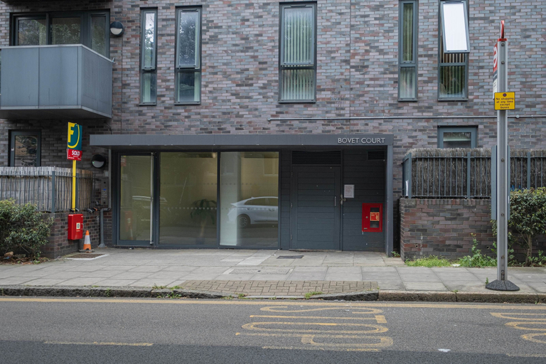 Exterior & Views 2, Bovet 3 Bedroom 1 Bathroom Apartment, London