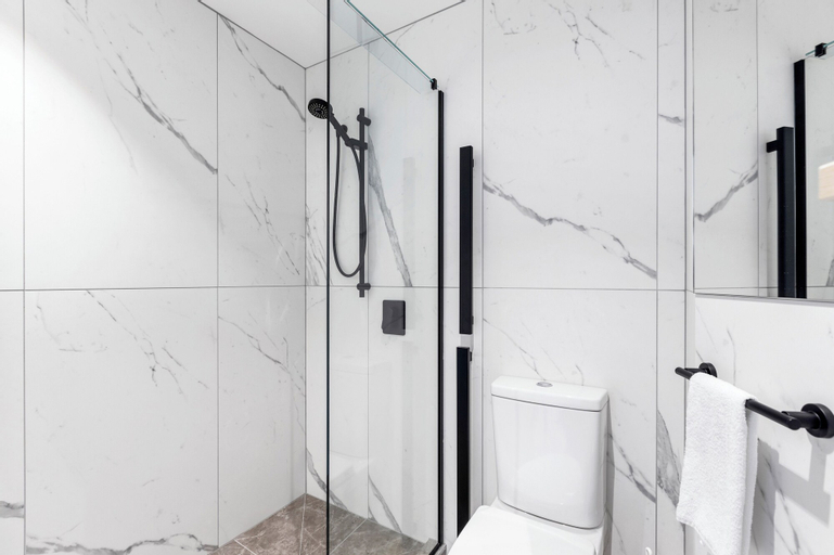 Bathroom 4