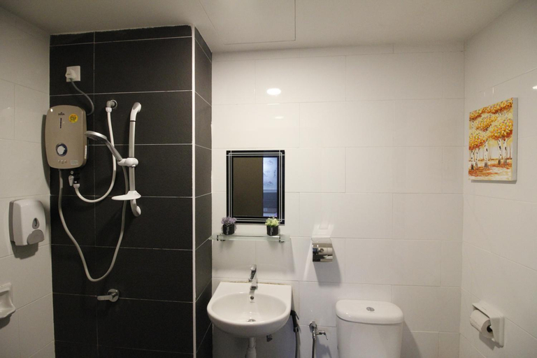 Bedroom 2, H2H - Euro House @ Majestic Ipoh (8~10 Guests), Kinta