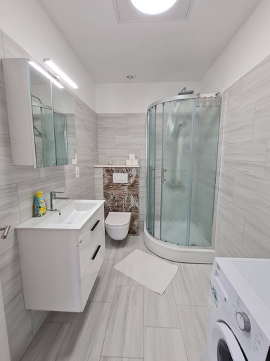 Bathroom 2, Luxury Apartment Ani II, Sutivan