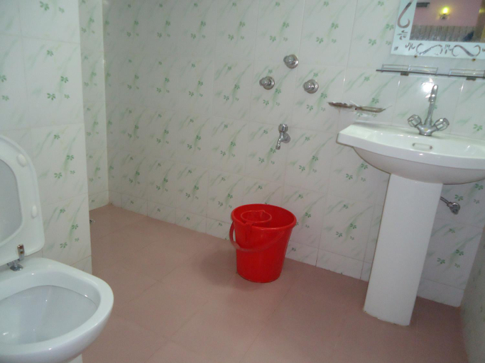 Bathroom, Unity Inn, Cox's Bazar