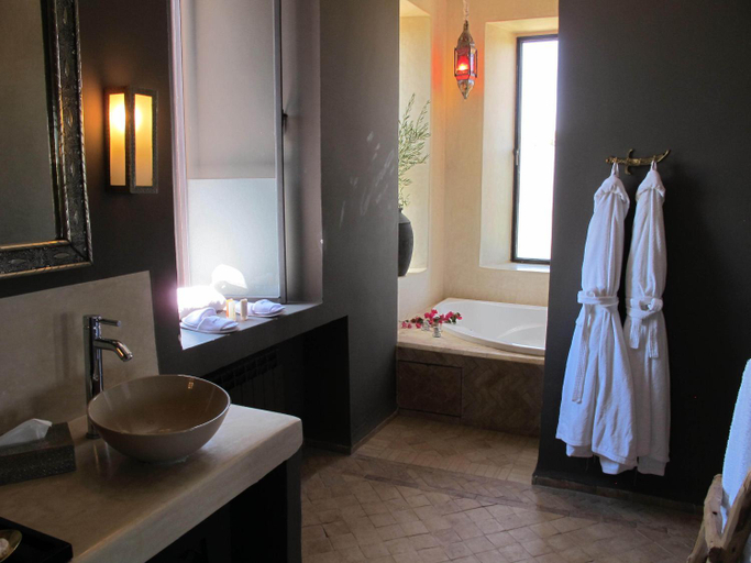 Bathroom 2, The Capaldi Hotel, Restaurant & Spa, Al Haouz