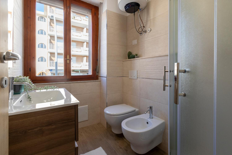 Bathroom 3, Pufferfish Apartment with private terrace, Sassari