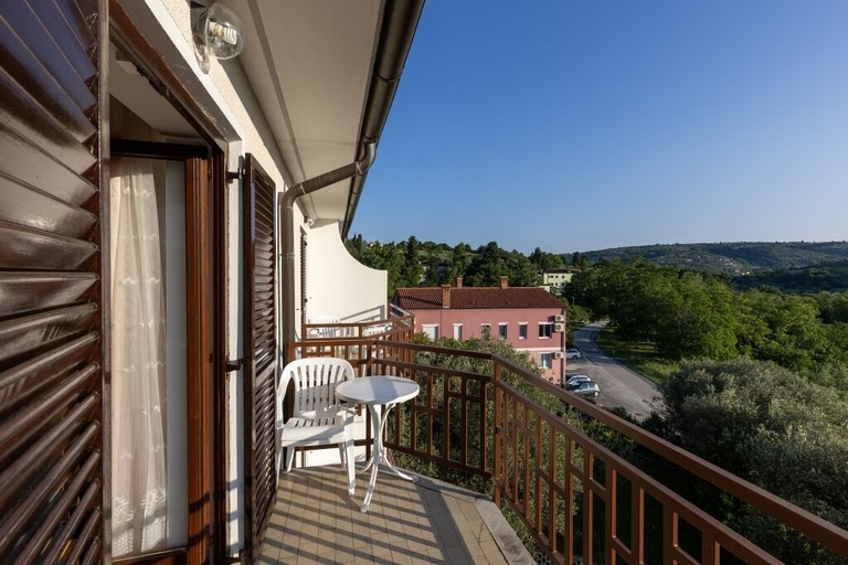 Others 5, Pension Kovač, Piran