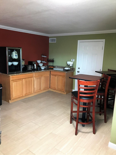 Public Area 2, Budget Inn, Pettis