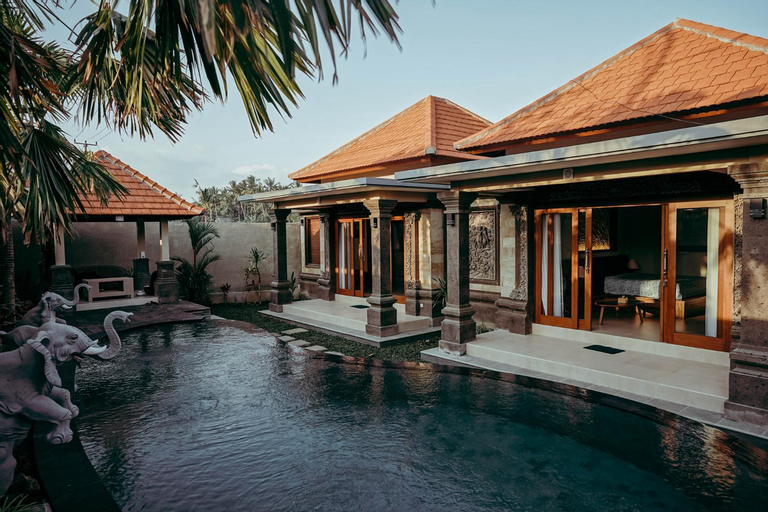 Swimming Pool 9