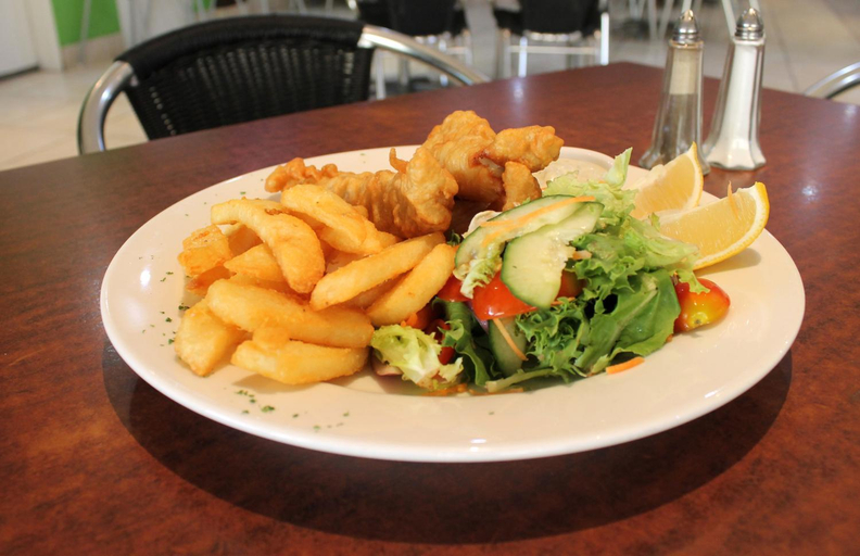 Food & Drinks 5, Rocky Glen Hotel Motel Gladstone, Gladstone