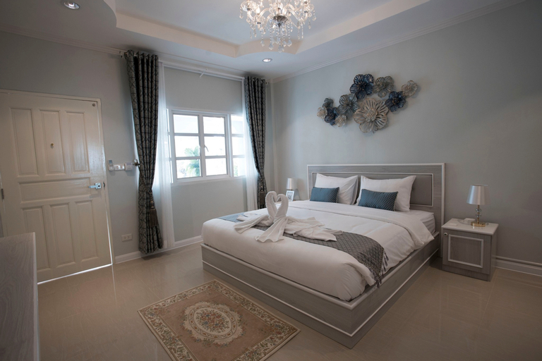Bedroom 9