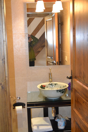 Bathroom, Hostal La Muntanya, Barcelona