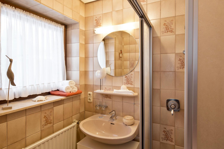 Bathroom 1, Pension Gimpel, Waldeck-Frankenberg