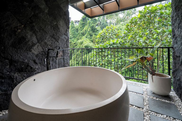 Bathroom 4