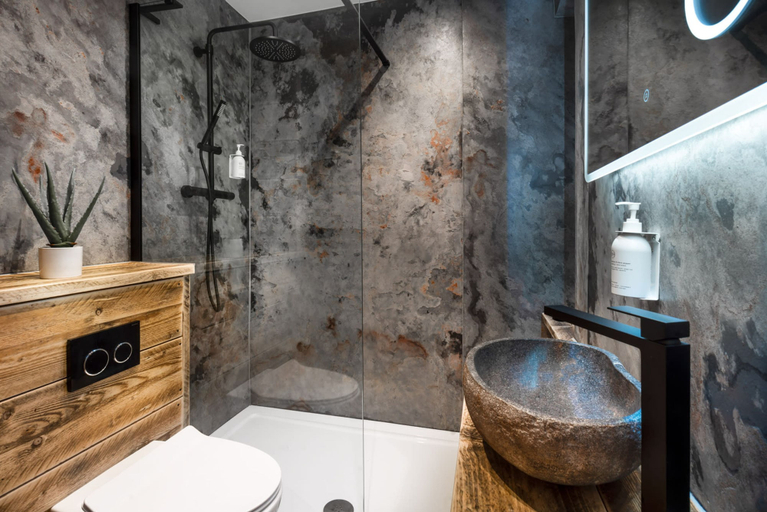 Bathroom 5, Windermere Central Hotel - Room 1, Cumbria