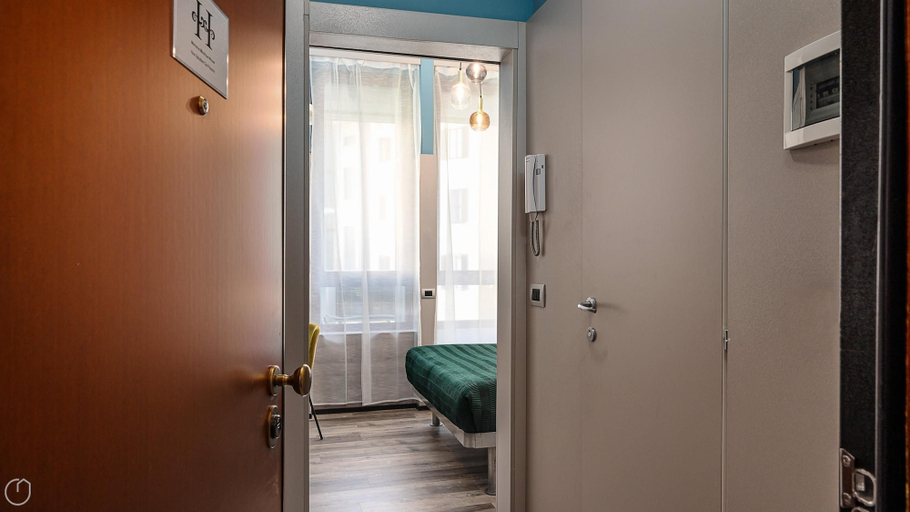 Room 4, Italianway - Napo Torriani 22 - A, Milano