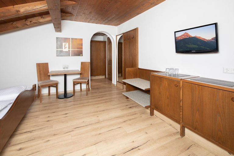 Bedroom 3, Hotel Andreas, Kufstein