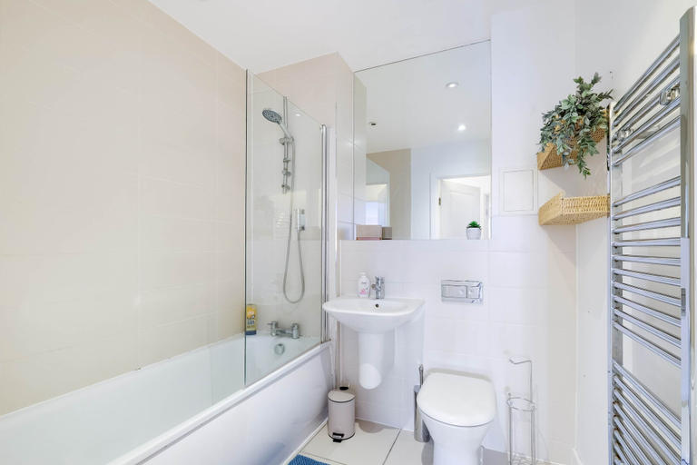 Bathroom 3, Bovet 3 Bedroom 1 Bathroom Apartment, London