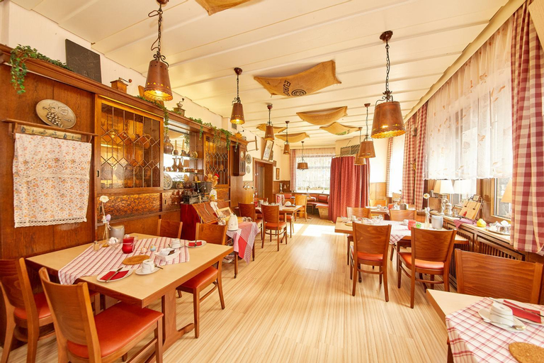 Food & Drinks 2, Hotel zum dicken Baum, Mayen-Koblenz