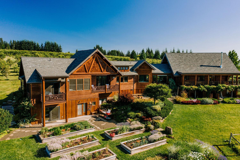 Sakura Ridge the Farm & Lodge, Hood River