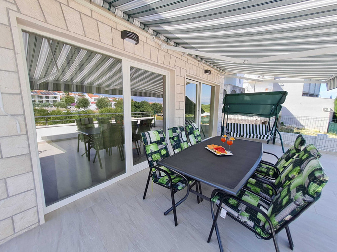 Terrace/patio 5, Luxury Apartment Ani II, Sutivan