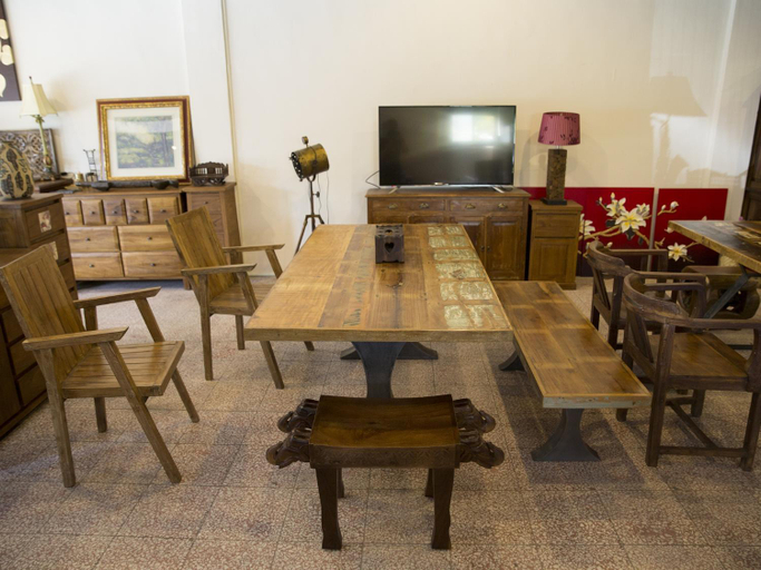 Food & Drinks, Home & Teak Residence, Kinmen