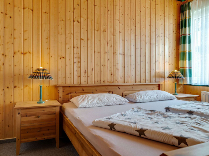 Bedroom 2, Spacious Holiday Home in Wienrode near Braunlage Ski Area, Harz