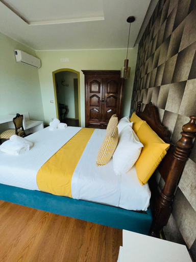 Bedroom 5, La casa di Erica, Napoli