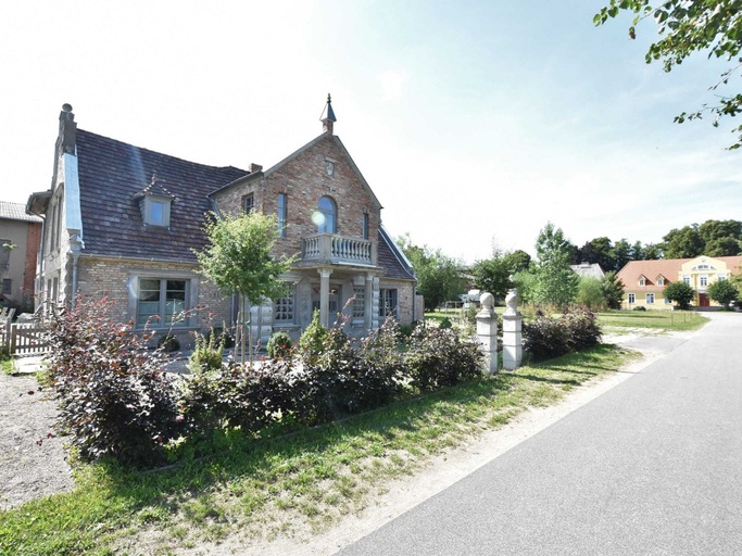 Exterior & Views, Hubsche Wohnung in Detershagen mit Terrasse, Rostock