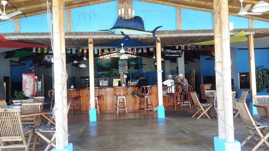 Food & Drinks 4, Fish Hook Marina Hotel, Golfito