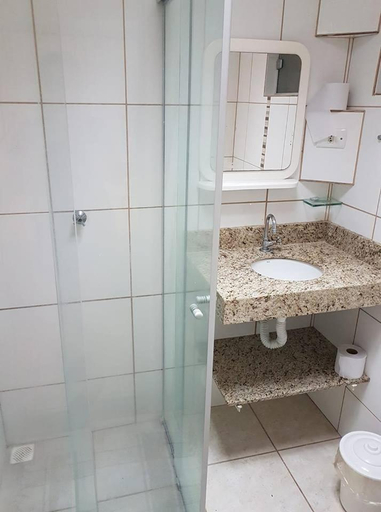 Bathroom 2, Telma Hotel, Bauru