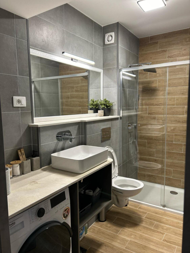 4, B.L Apartaments, Municipiul Bucuresti