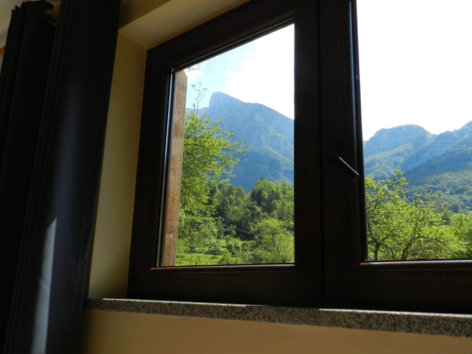 Others 2, Rooms Pri Lovrizu, Kobarid