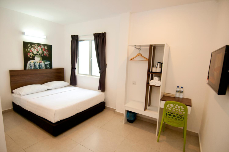 Bedroom 3, Hotel Cheqinn, Kinta