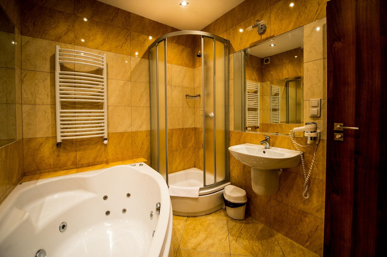 Bathroom 4, Hotel Nad Pisa, Pisz