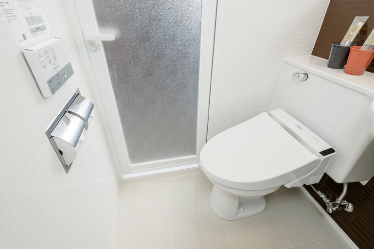 Bathroom 6