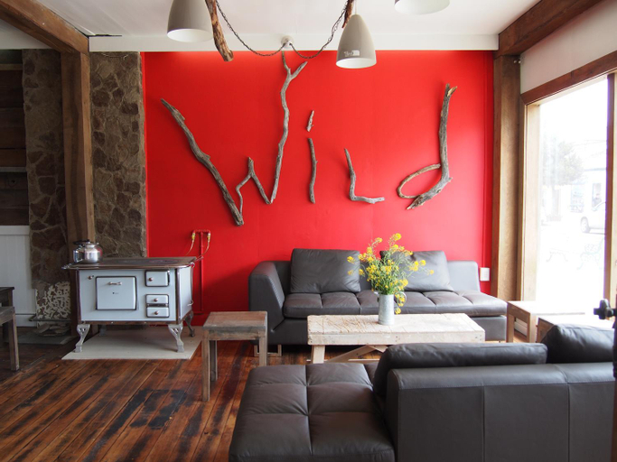 Others 4, Wild Hostel, Última Esperanza