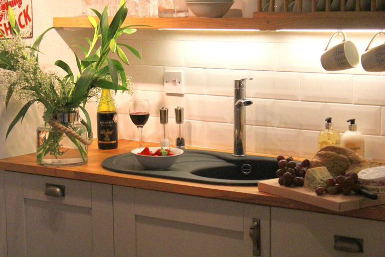 Others 5, Tide House Seaside Holiday Cottage, Devon