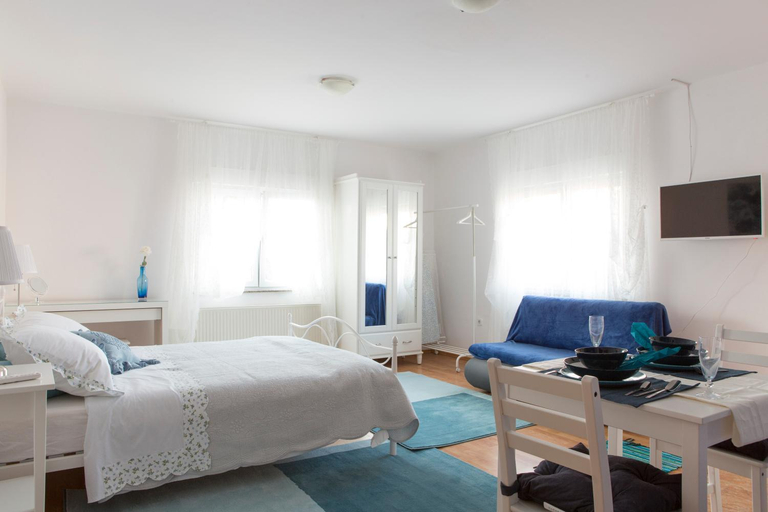 Others 5, San Giorgio, Zagreb