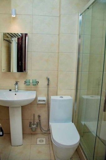 Bathroom 3, Madras Hotel and Apartments, Gasabo
